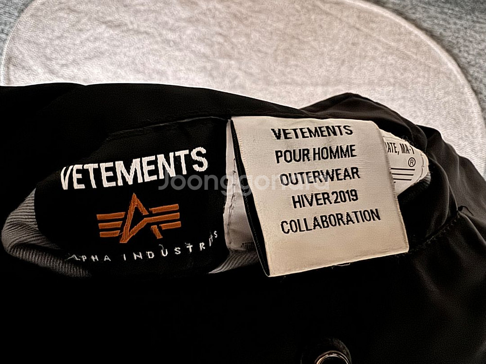 18FW) 베트멍X알파인더스트리 MA-1 블랙 봄버--5