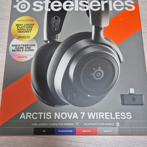 스틸시리즈 Arctis Nova 7 헤드셋 판매합니다