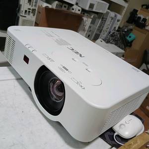 5300안시 단초점 빔프로젝터