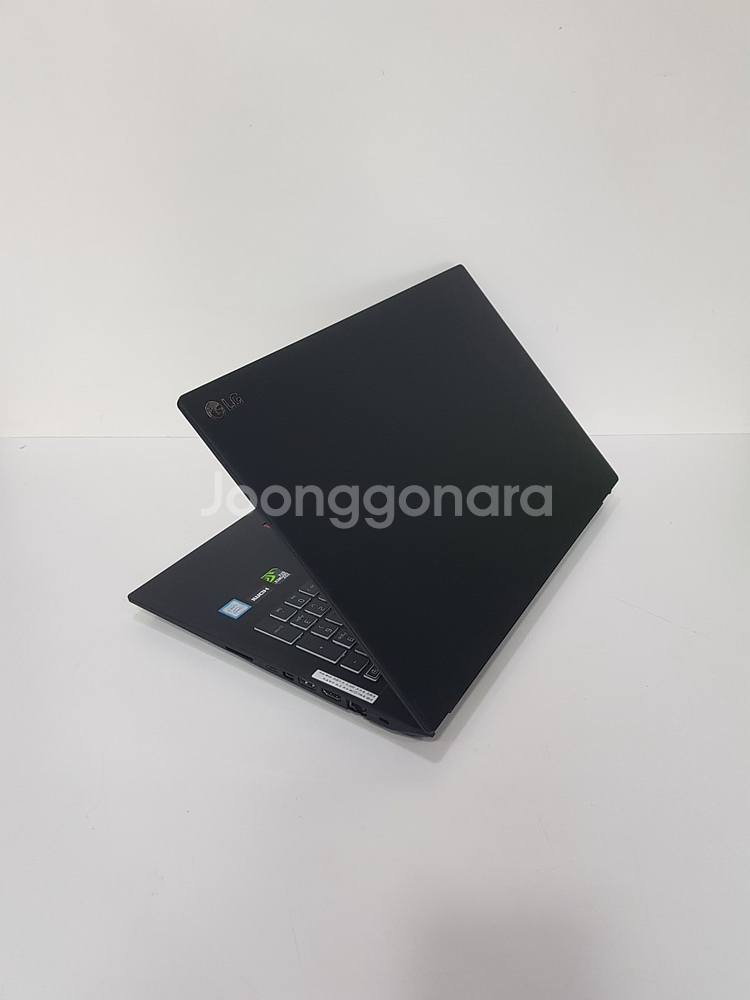 908번 LG 15인치 게이밍 그래픽작업용 중고노트북--2
