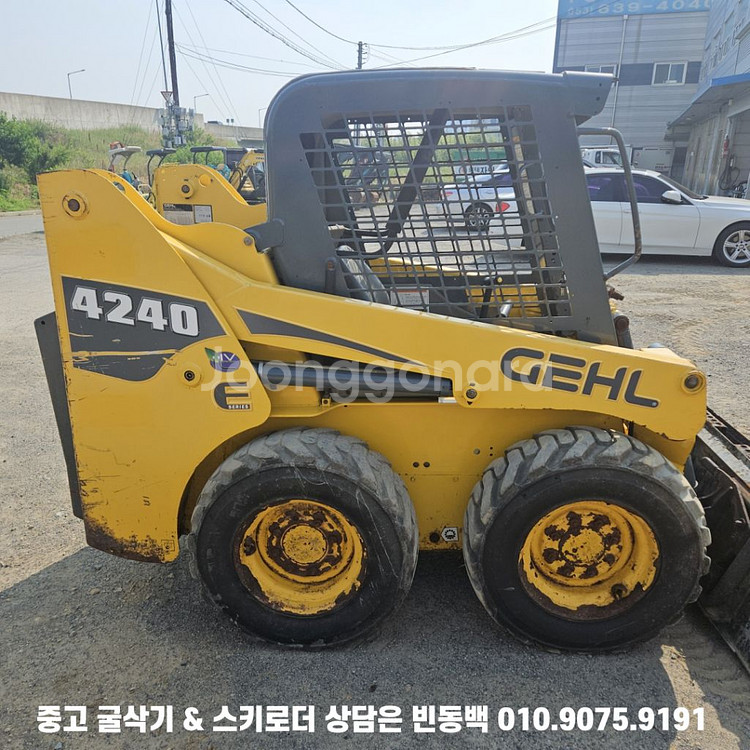 갤 4240 12년식 2149시간 중고 스키드로더--5