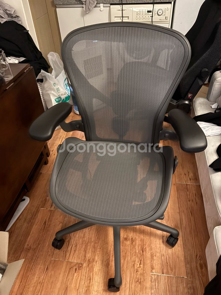 [30분 사용] 허먼밀러 뉴에어론 풀 + 헤드레스트--0