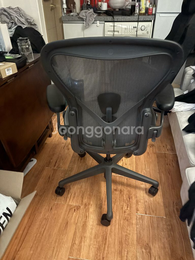 [30분 사용] 허먼밀러 뉴에어론 풀 + 헤드레스트--1