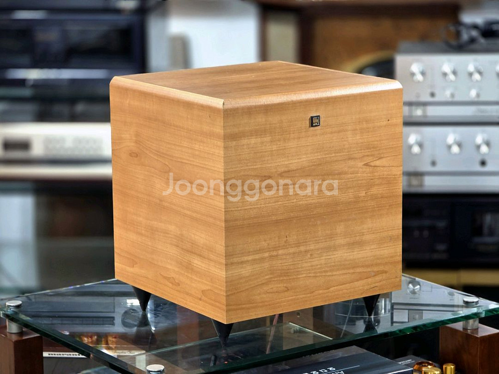영국 kef 사의 고급형 액티브 서브우퍼--0