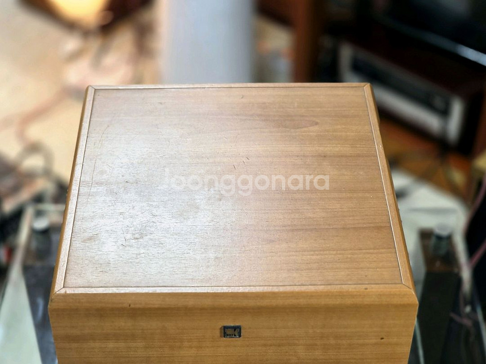 영국 kef 사의 고급형 액티브 서브우퍼--4