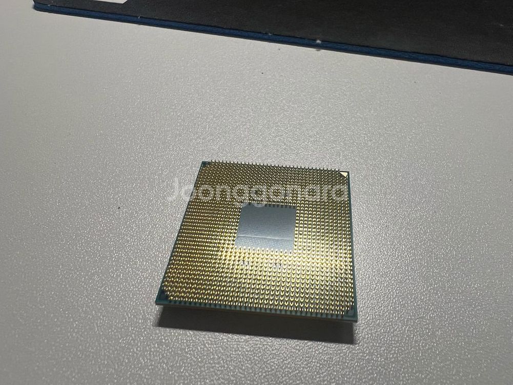 라이젠7 5800x 버미어 CPU 팝니다--2