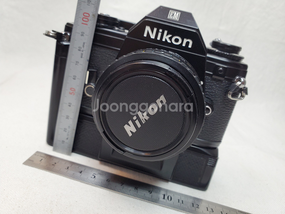 Nikon EM+MD-E+50MM F1,8--9