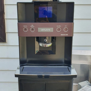 동구전자 커피머신 DM200 판매합니다.