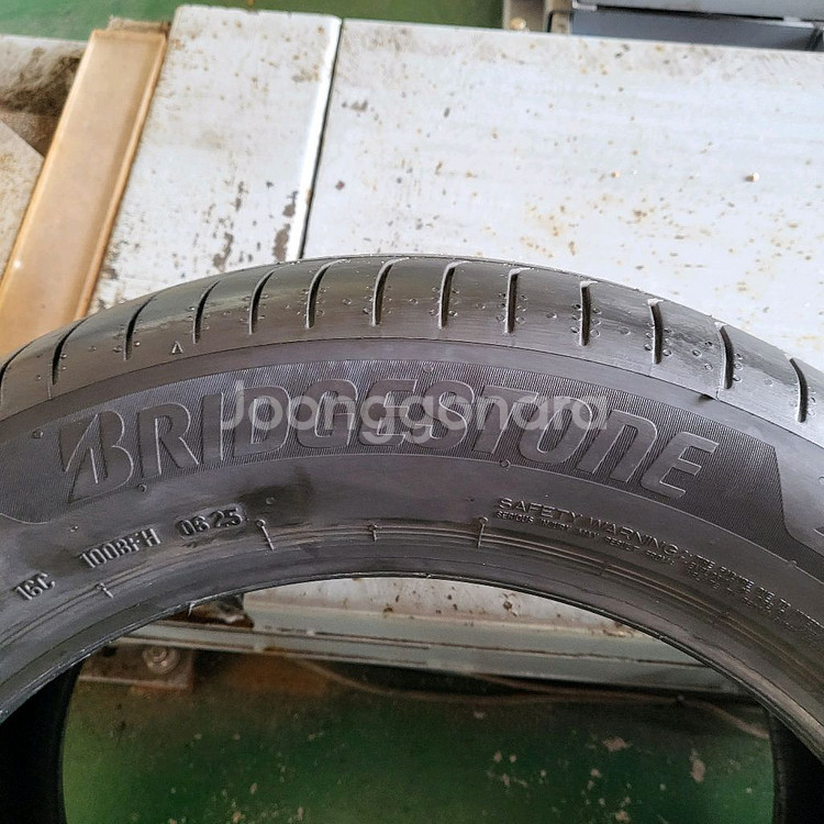 225 55 18 신품급 중고타이어 팝니다--4