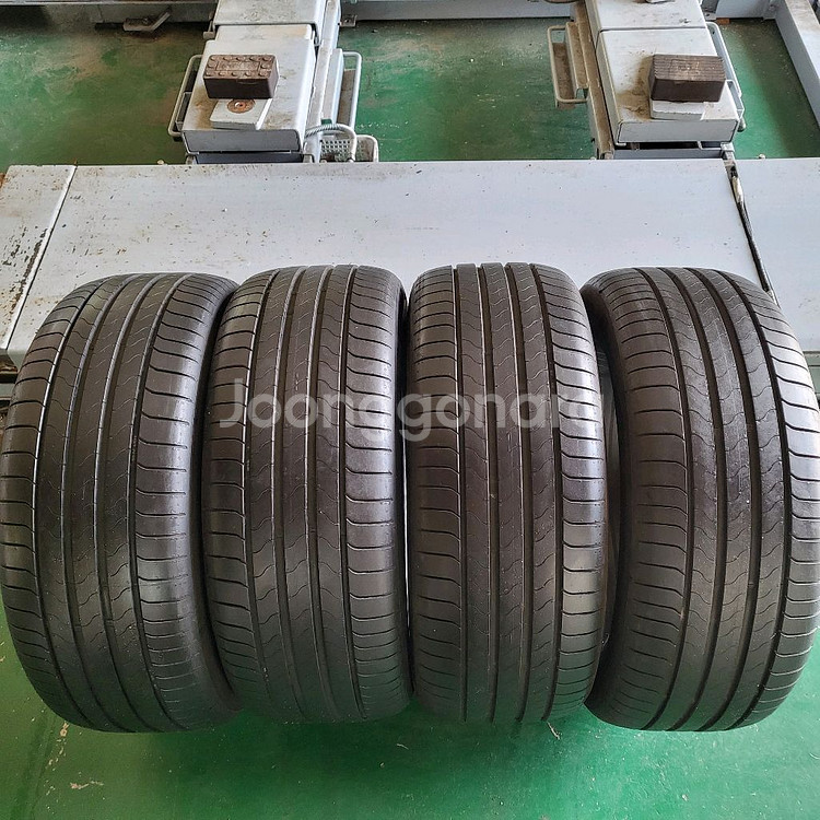 225 55 18 신품급 중고타이어 팝니다--1