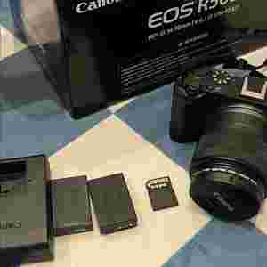 캐논 EOS R50v 14-30 +배터리2개+슈팅그립