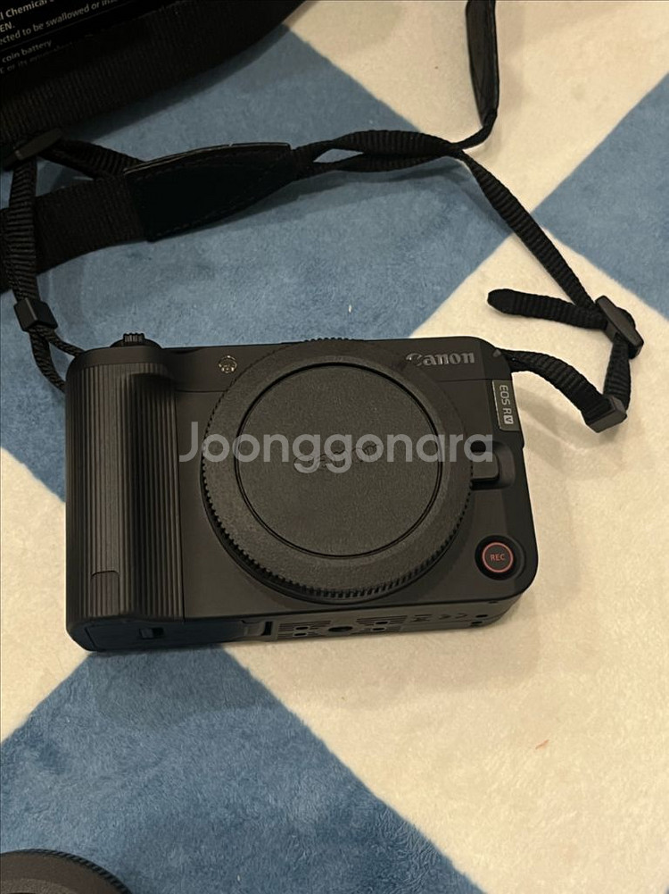 캐논 EOS R50v 14-30 +배터리2개+슈팅그립--1