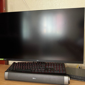 LG 울트라기어 27GN650 팝니다