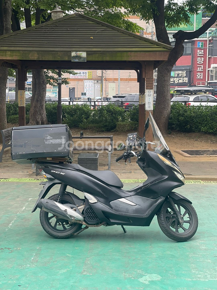 pcx125 20년식 6.2만Km 저렴하게 판매합니다.--3