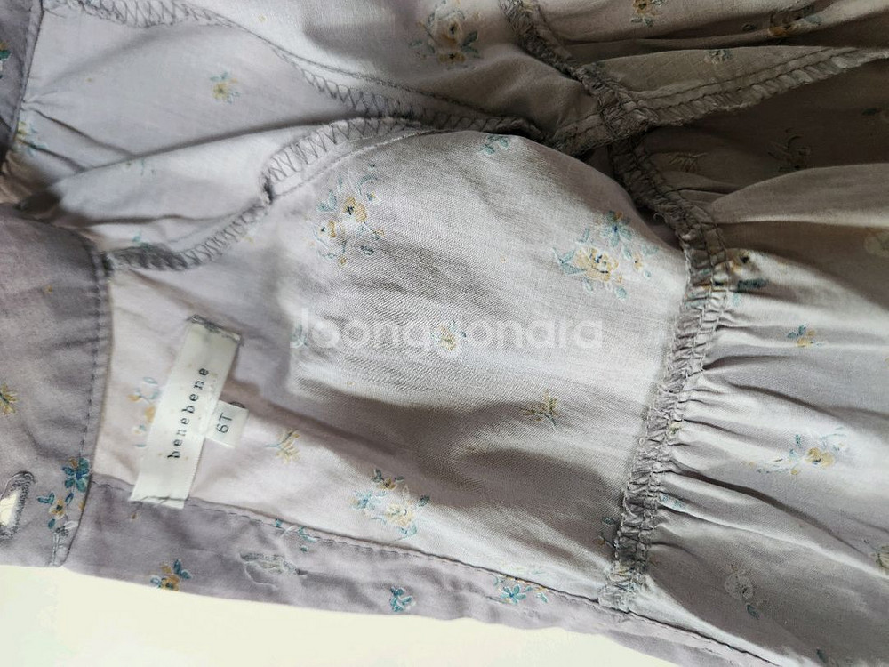 베네베네 블라우스--2