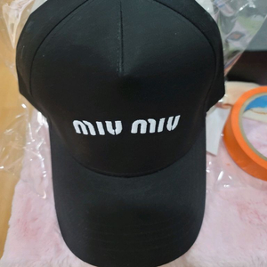 중고입니다 모자