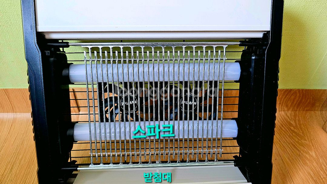 새것 전기 모기 퇴치기 팝니다--4