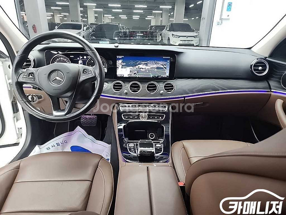 [벤츠]E-클래스 W213 E220d 4MATIC 아방--6