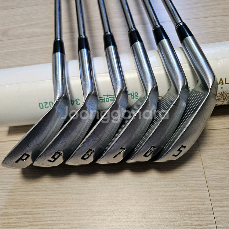 스릭슨 i505 아이언 세트.--0