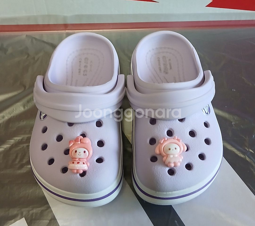 크록스c6 130 라벤더 지비츠포함--1