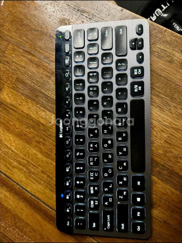 로지텍 k810 블루투스 키보드--0