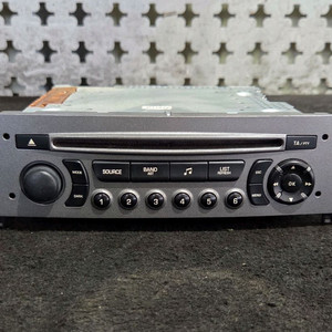 푸조 308 오디오 데크 96750284XH00 팝니다