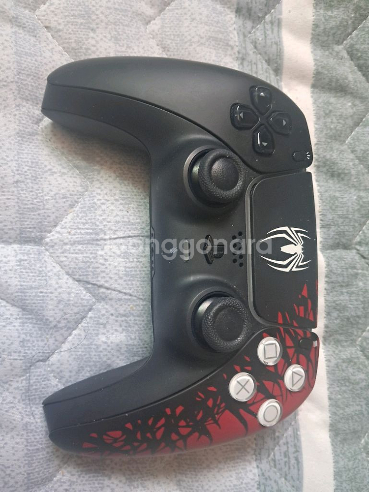 ps5 스파이더맨 듀얼센스 팝니다 안전거래 가능--0