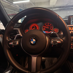 BMW F30 320D M팩 핸들 팔아요~~