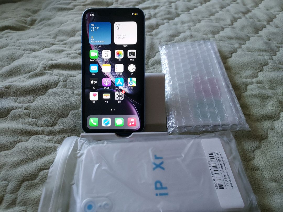 아이폰 XR 64G 블루 S급 팝니다