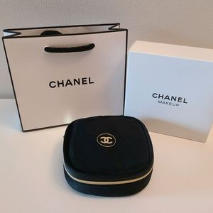 정품) 샤넬 사각 벨벳 거울 파우치 (코스메틱)