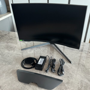 삼성 오디세이 g7 27인치 QHD 커브드 모니터