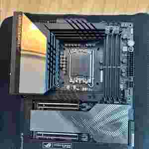 Rog maximus z690 hero