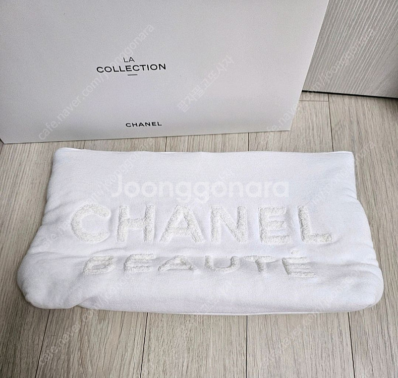 정품) 샤넬 화이트 파우치 (코스메틱)--0