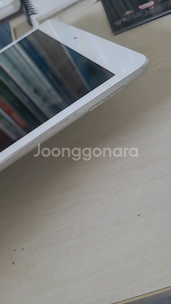 아이패드 8세대랑 애플펜슬, 무선키보드 팝니다.--9