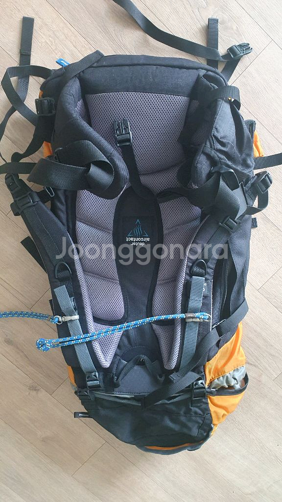 도이터 등산배낭 에어컨--4
