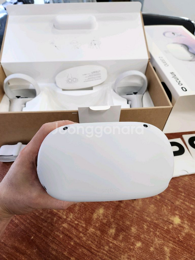 오큘러스퀘스트2 256G(총4시간도 사용안함)악세사리풀--1