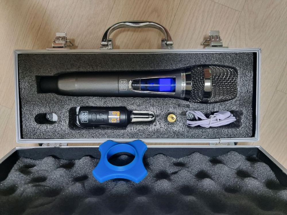 지능형 휴대용 무선마이크(에코기능) 이미지