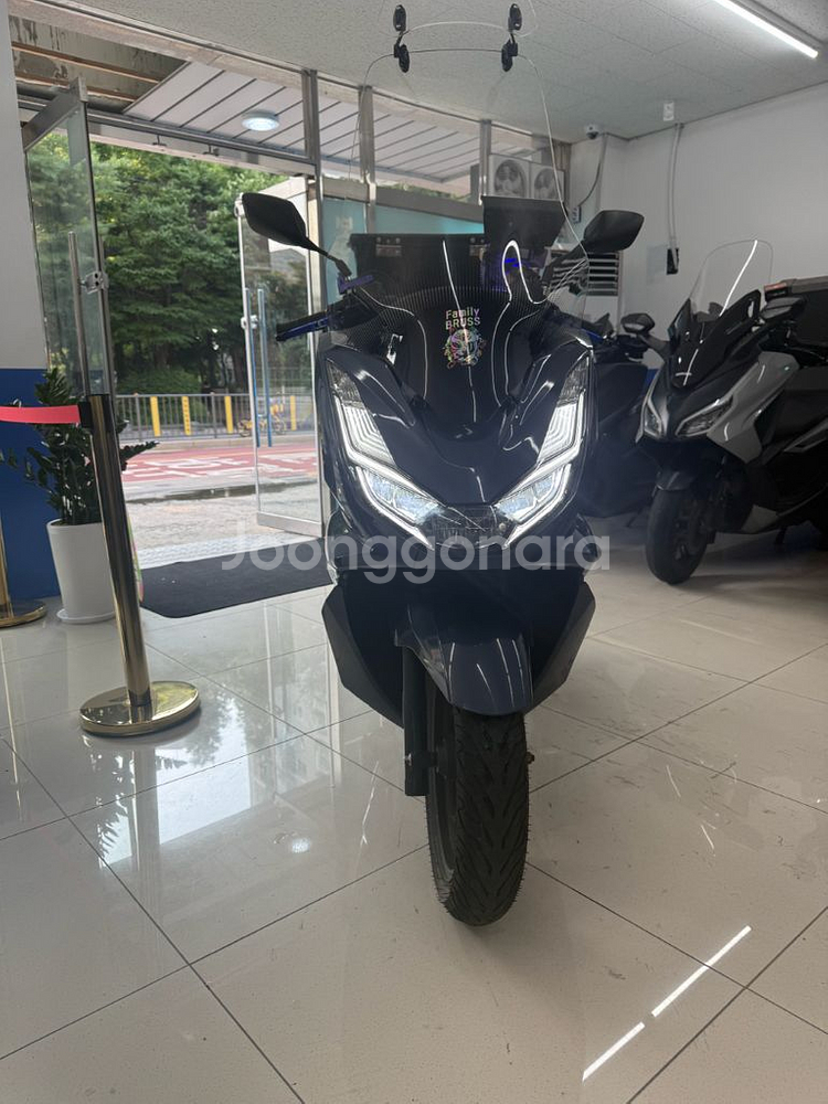 22년식 pcx125 abs모델앞쪽 올카 배달세팅 급매--0
