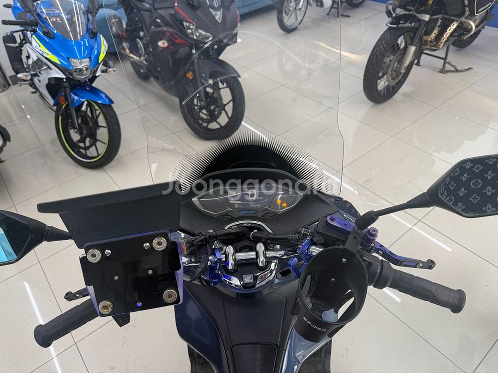 22년식 pcx125 abs모델앞쪽 올카 배달세팅 급매--6