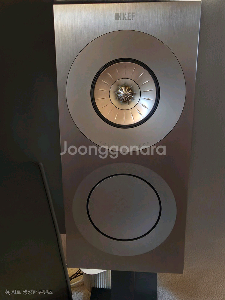 kef reference1 meta--1
