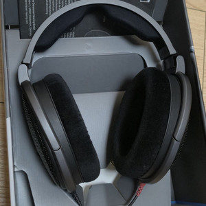 젠하이저 HD600 헤드폰