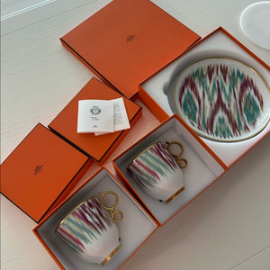 에르메스 Voyage en Ikat 머그컵2개 접시1개