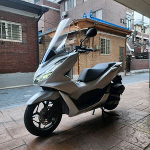 혼다 pcx 22년식