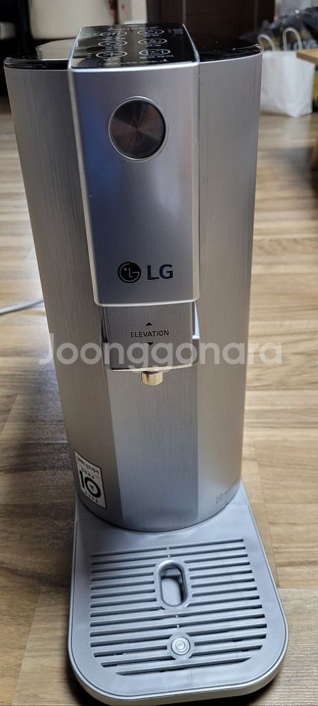 상태좋은 LG퓨리케어 냉온정 정수기--1