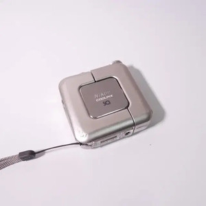 니콘 쿨픽스 SQ