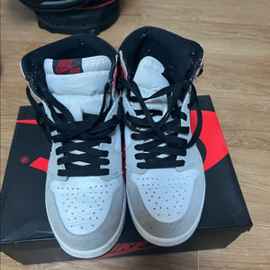 나이키 에어 조던 1 하이 og 라이트 스모크 그레이