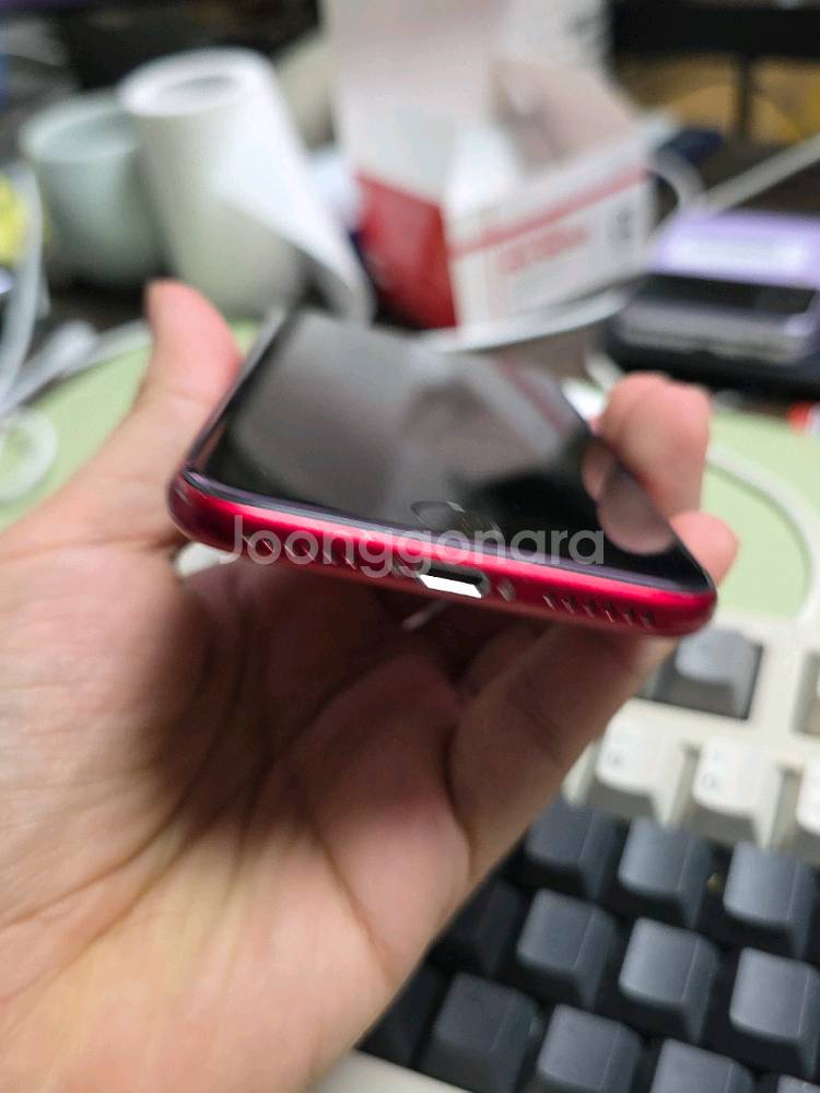 (1400)아이폰se3 64gb 깨끗한기기 판매합니다--1
