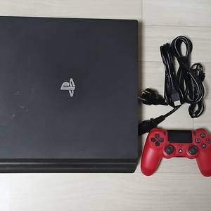 PS4 프로 7017B 팜니다