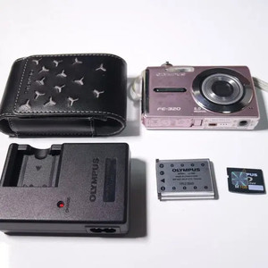 올림푸스 FE-320 핑크 + XD카드 1기가