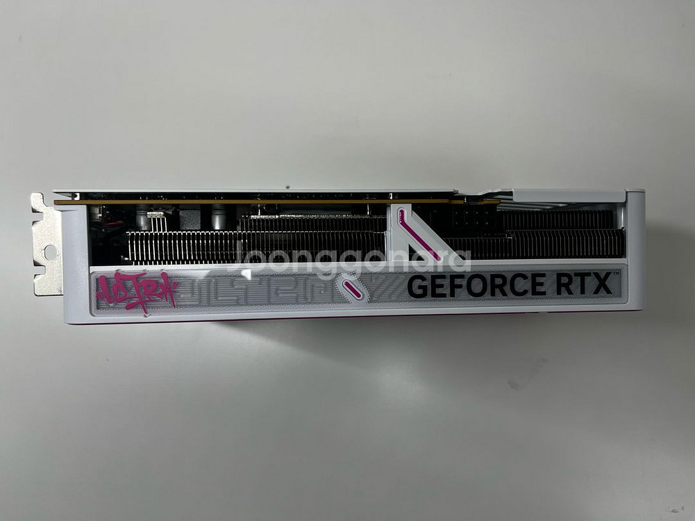 컬러풀 RTX 5060 8GB 그래픽카드--3